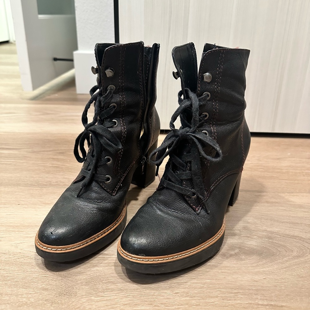 Naturalizer Callie Lace-up Boot